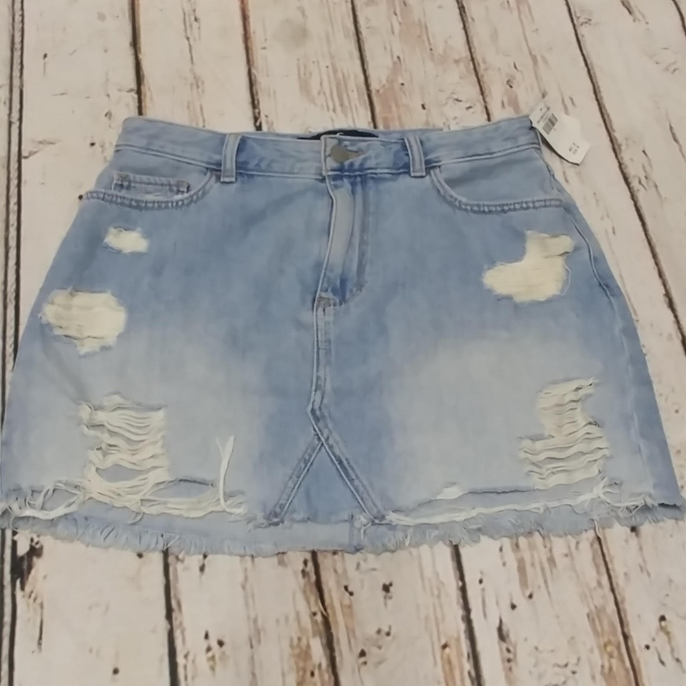 NWT Hollister High-Rise Distressed Jean Skirt 9 - Picture 1 of 6